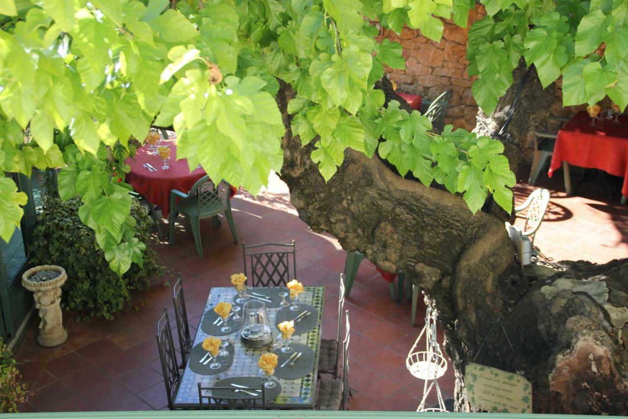 ホテル Le Provencal オープス エクステリア 写真