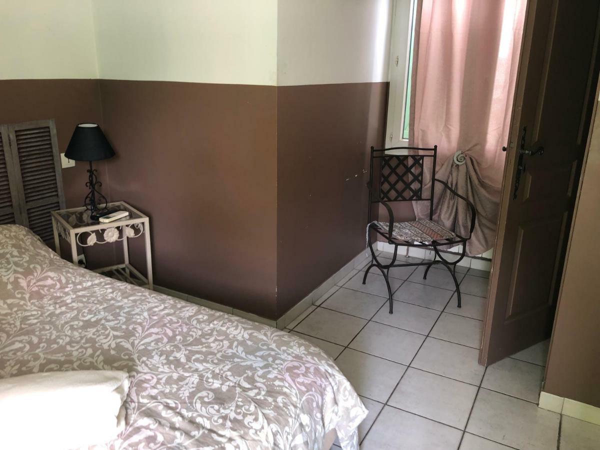 ホテル Le Provencal オープス エクステリア 写真